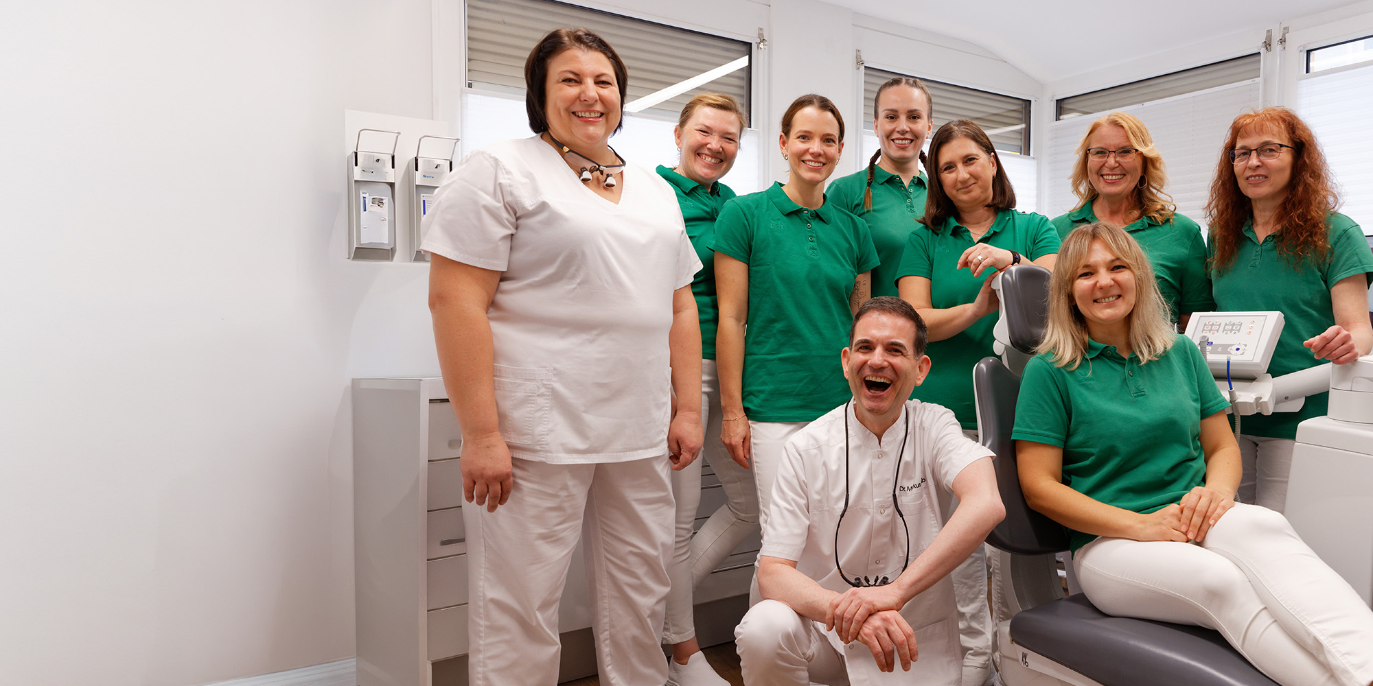 Ein Teil des Team beim Zahnarzt Laupheim.